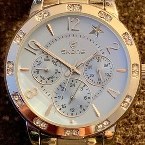 Skone Star Watch